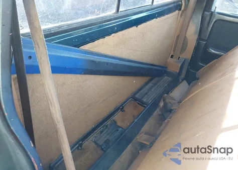 1993 Dodge Dakota z USA, uszkodzony, nr VIN 1B7FL26Y0PS145760